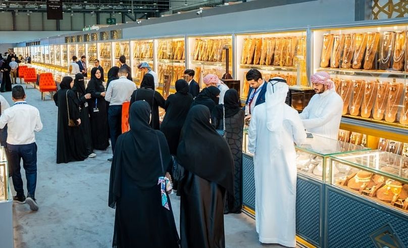 Sharjah to Unveil 108-Metre Diamond Necklace at Watch & Jewellery Show