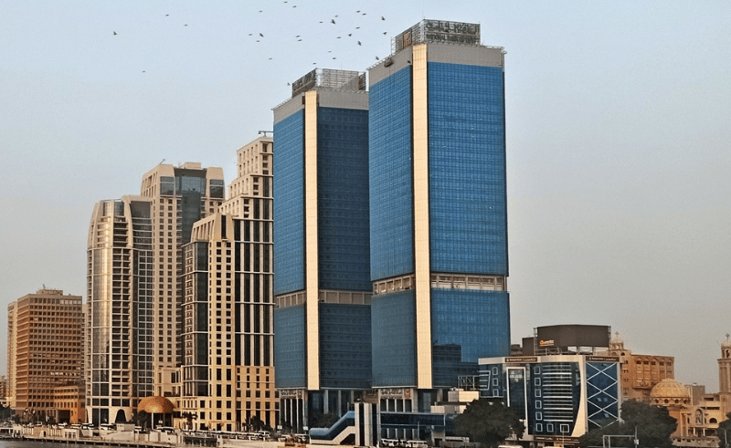 Bank Branch Hours Extended to 5 PM in Select Locations Across Egypt