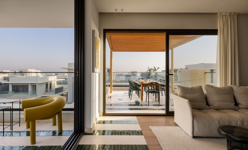 Buro Doqi’s Joyful Summer House is Shaped by Rhythm