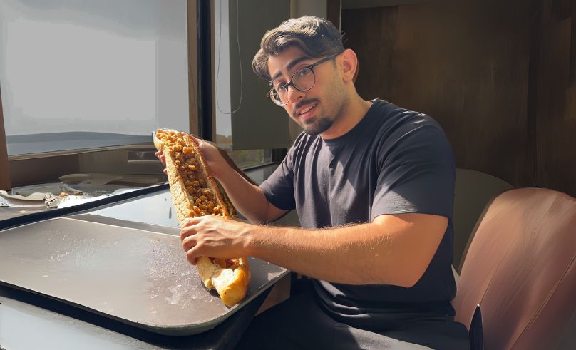 This Foot Long Shrimp Sandwich Costs EGP 150