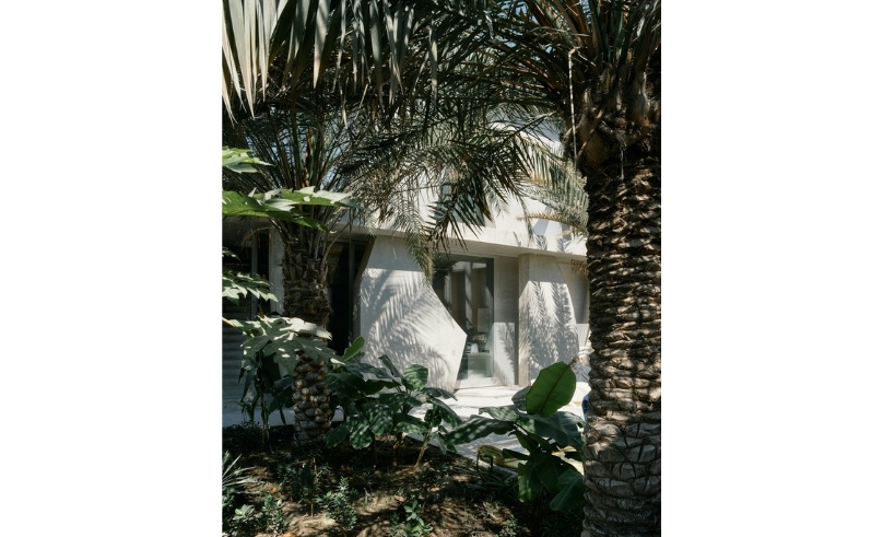 Murad Boutique Hotel Adopts a Language of Incomplete Paper Forms