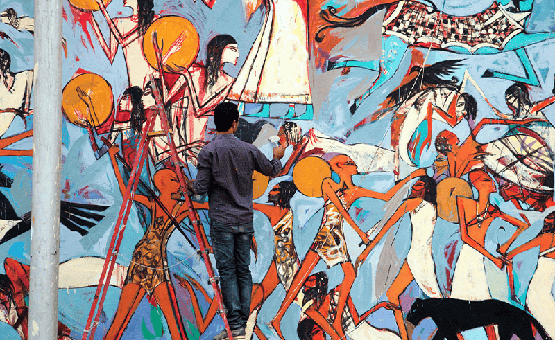 Alaa Awad’s Neo-Pharaonic Murals Unleash What Tourists Queue to See