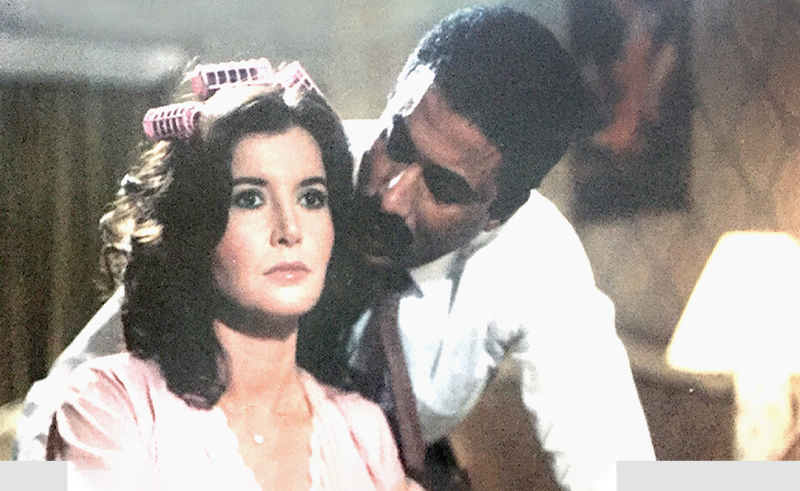 Archives: Mervat Amin's Most Iconic Looks Throughout the Years