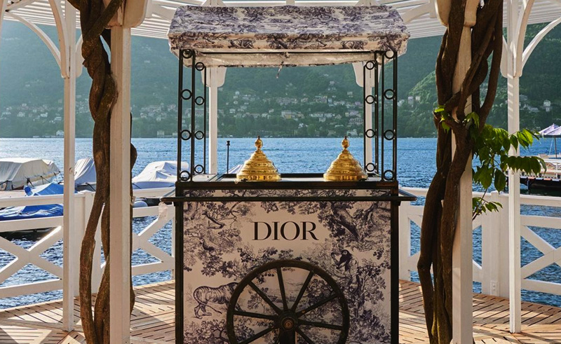 Café Dior is Floating on Lake Como Right Now